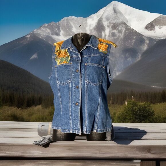 Eddie Bauer Women's Jean‎ Vest Denim Bling WPL - Picture 2 of 6